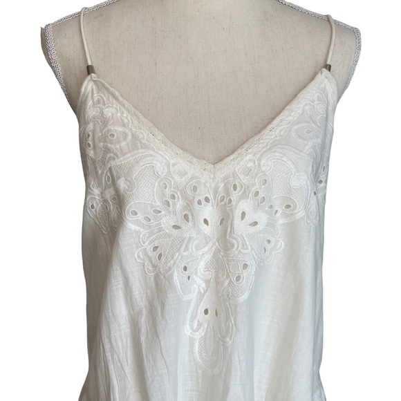Anthropologie Letmebe Embroidered Eyelet Lace Peplum White Tunic NWT Size 4 - Picture 4 of 16